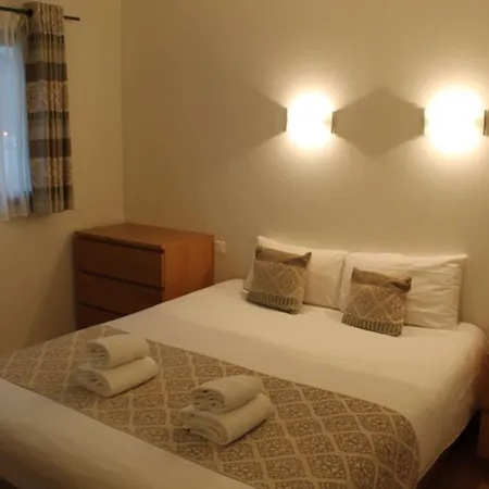 Brit - Lyon Hotel